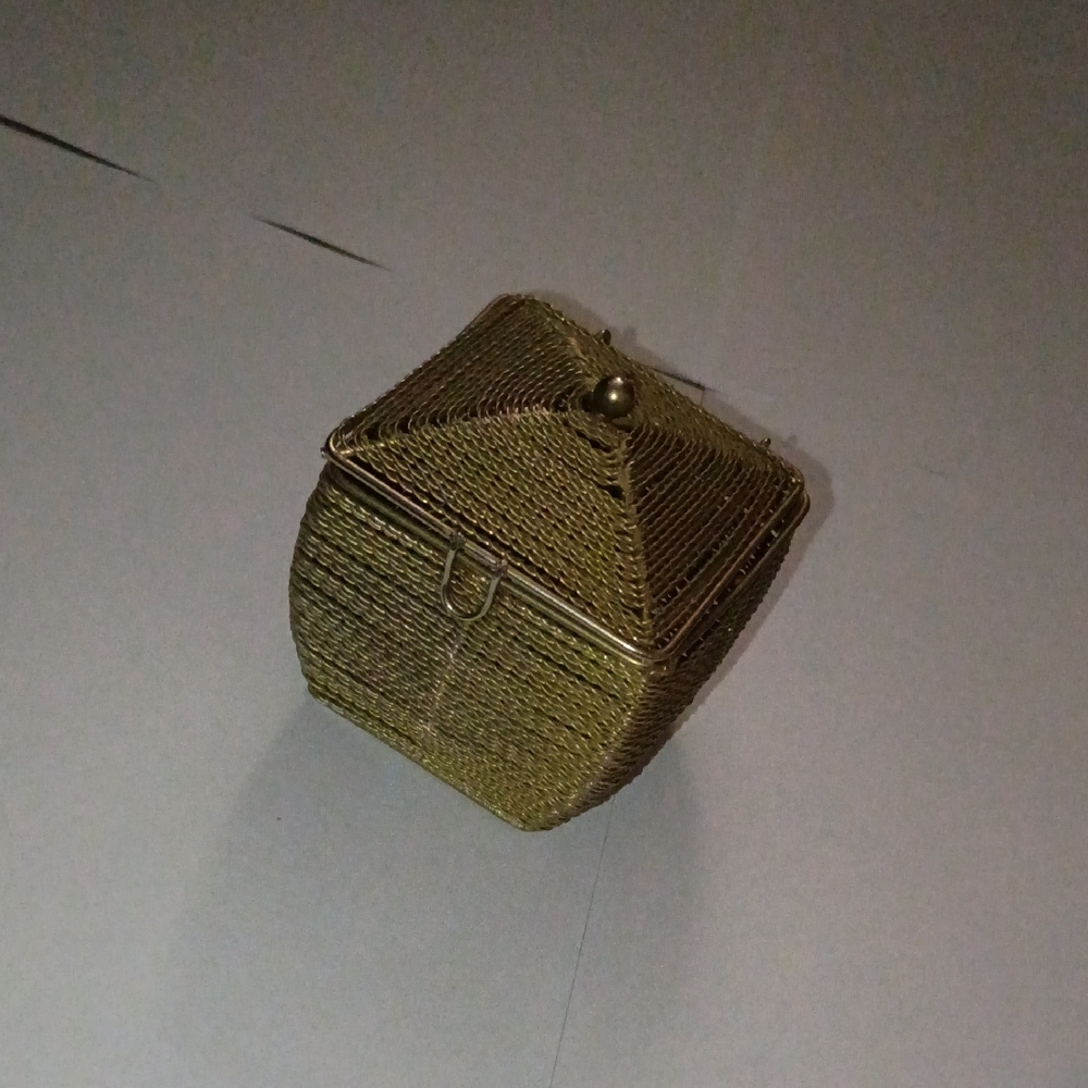 Elegant Vintage Small Box Gold Color and Unique
